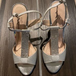 Women's Silver Shoes Sz 9.5M